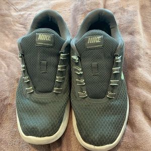 Nike lunarlon sneakers